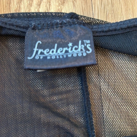 Frederick’s of Hollywood Negligee Lingerie Black Ruffle Bra Top Size Medium - Picture 7 of 8